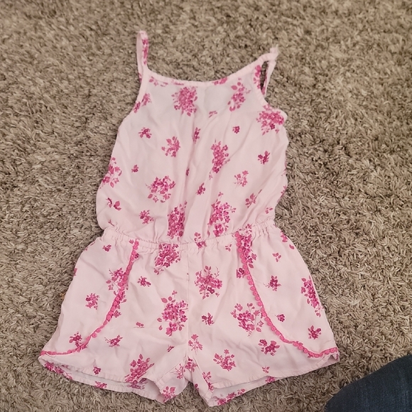 The Children's Place Pink Floral Romper - Picture 1 of 3